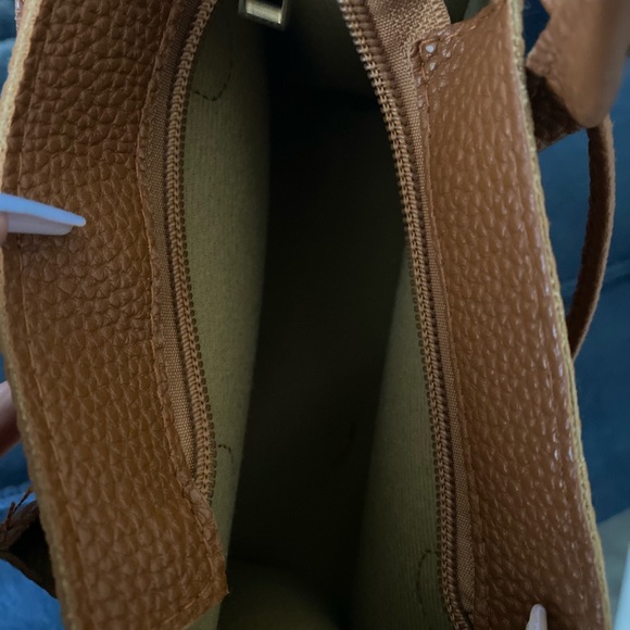 Mini CrossBody Bag - Picture 4 of 5